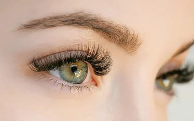 Top 5 Reasons to Try Eyelash Tinting at Eyebrows by Moji